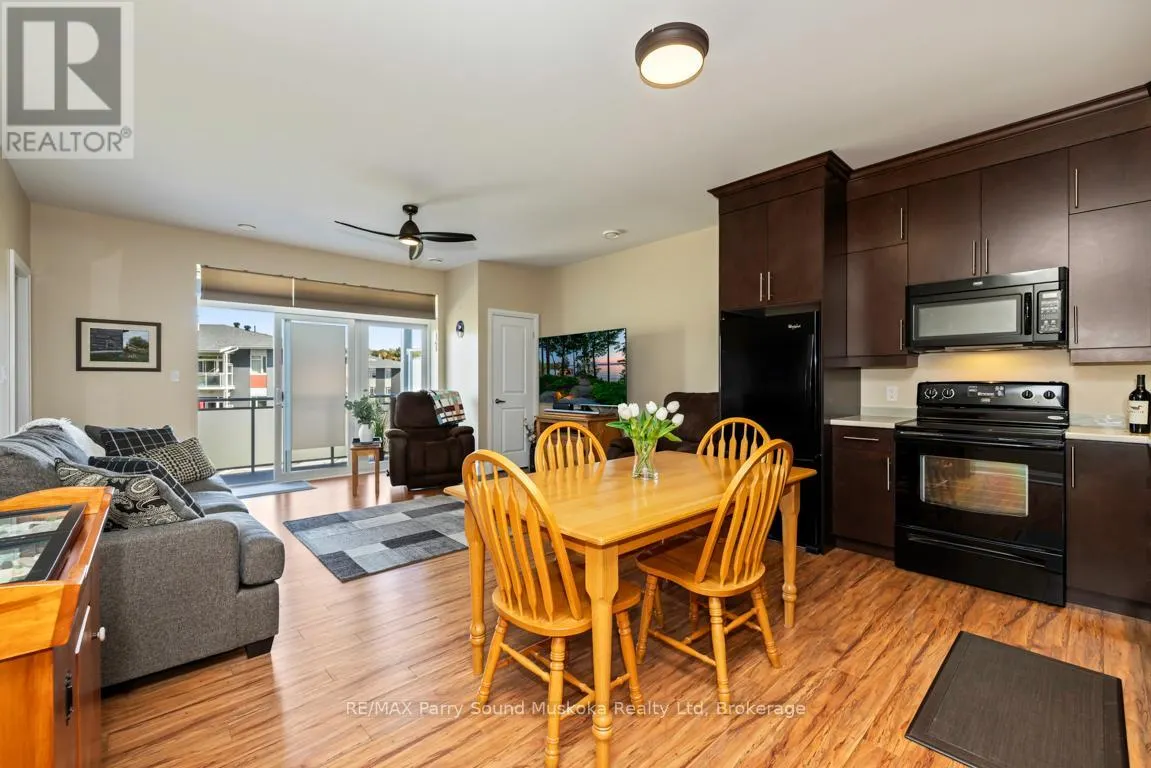 303 - 20D SILVER BIRCH COURT, #303