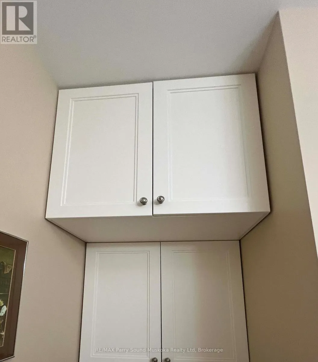 303 - 20D SILVER BIRCH COURT, #303