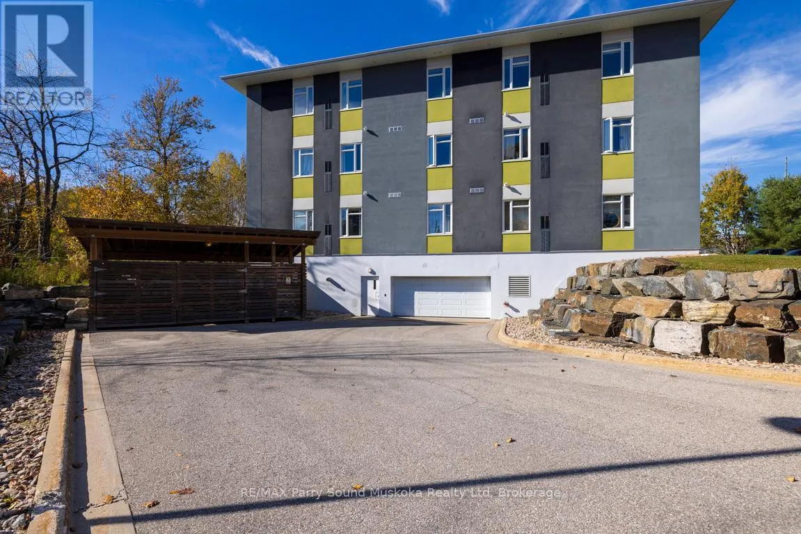 303 - 20D SILVER BIRCH COURT, #303