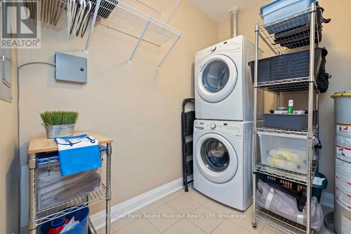303 - 20D SILVER BIRCH COURT, #303