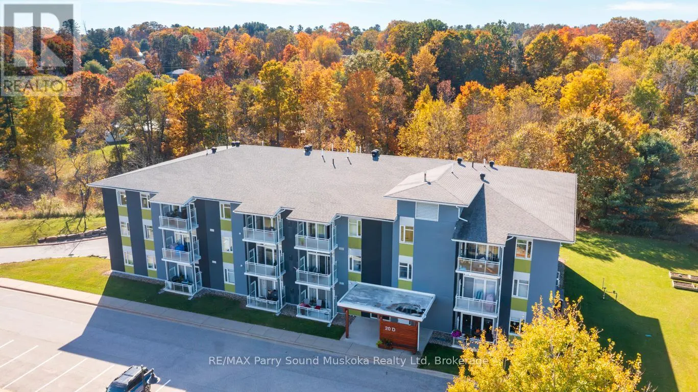 303 - 20D SILVER BIRCH COURT, #303