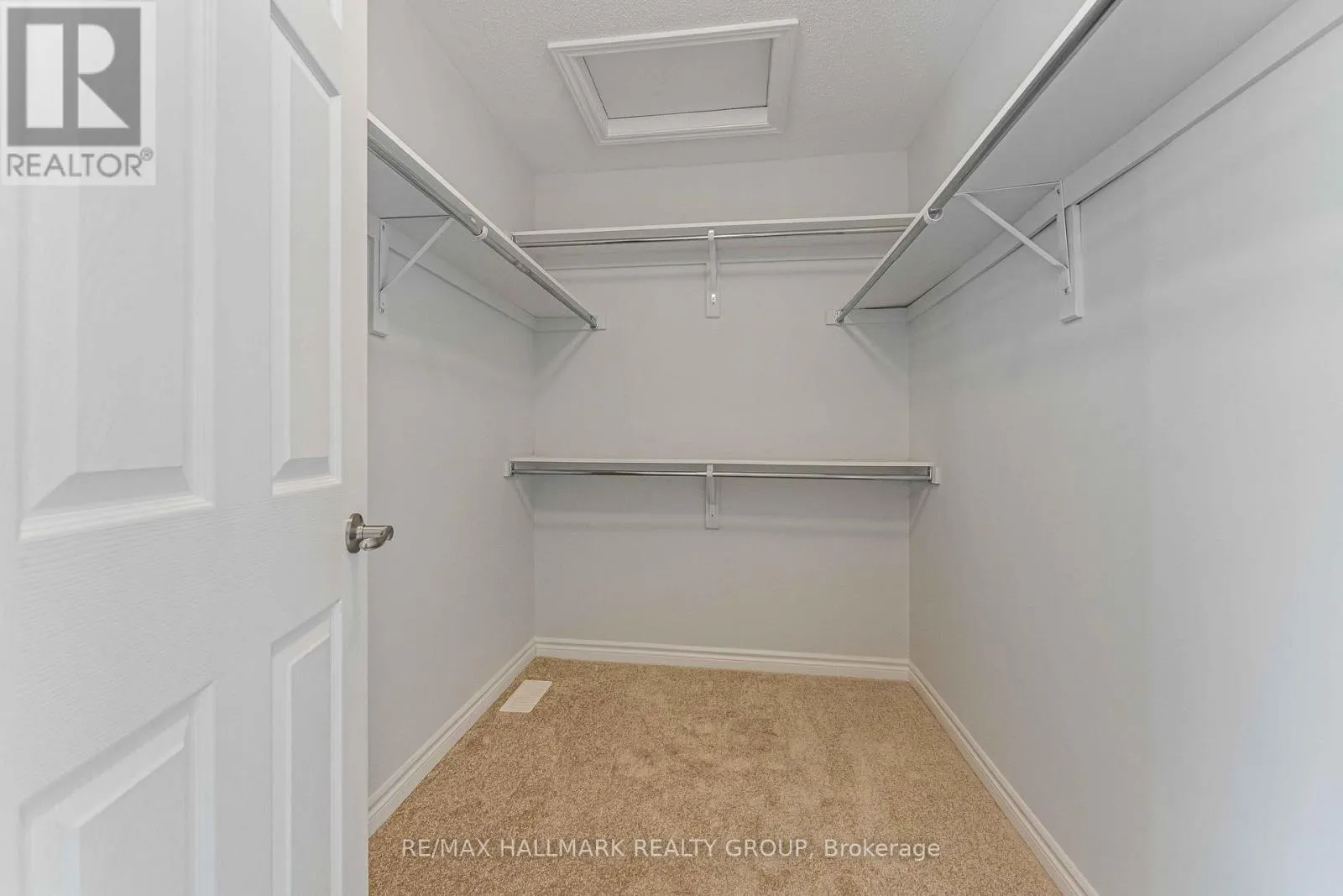 402 EDGEVALLEY COURT