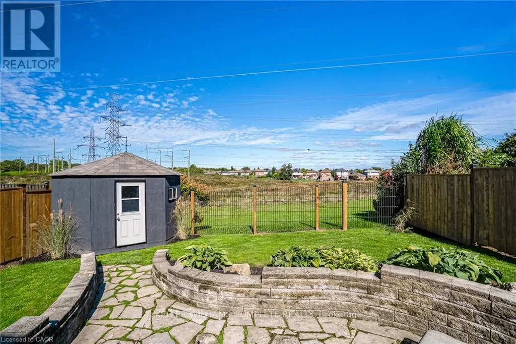 44 GRASSYPLAIN DRIVE