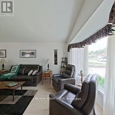 4 MAYPARK DRIVE