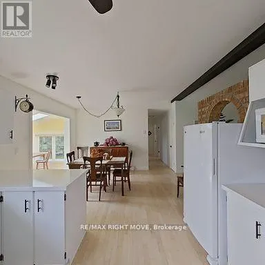 4 MAYPARK DRIVE