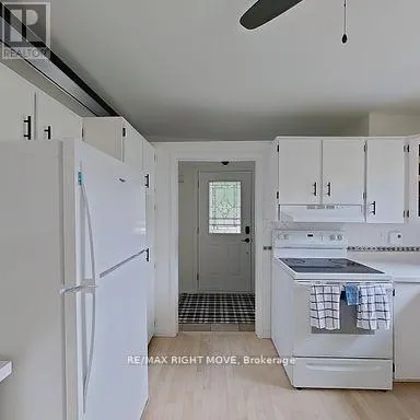 4 MAYPARK DRIVE