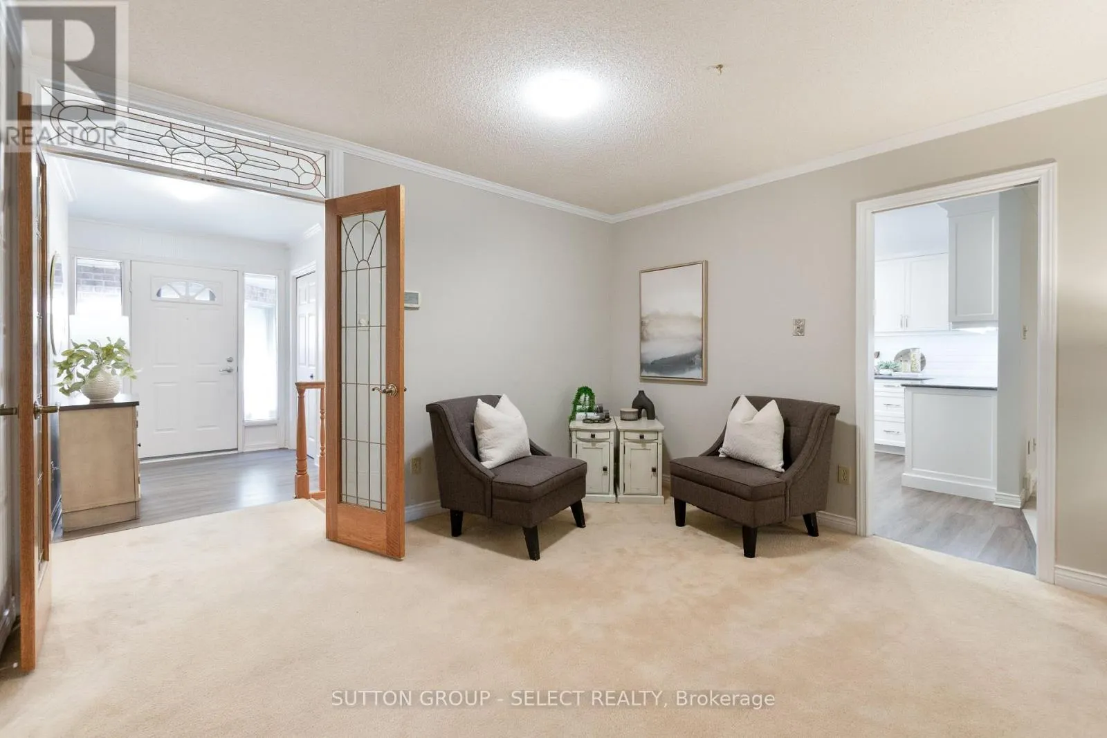 37 - 1443 COMMISSIONERS ROAD W, #37