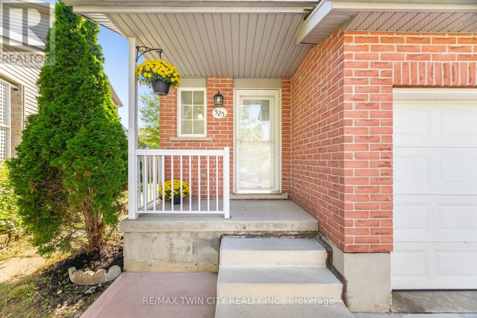 525 CHABLIS DRIVE