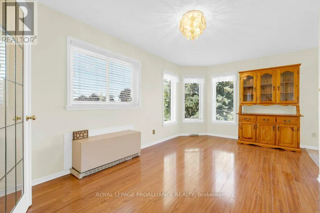 121 - 52 TRIPP BOULEVARD, #121