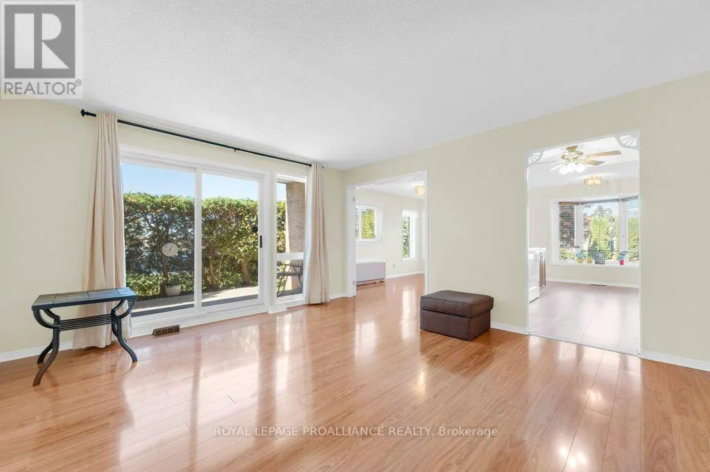 121 - 52 TRIPP BOULEVARD, #121