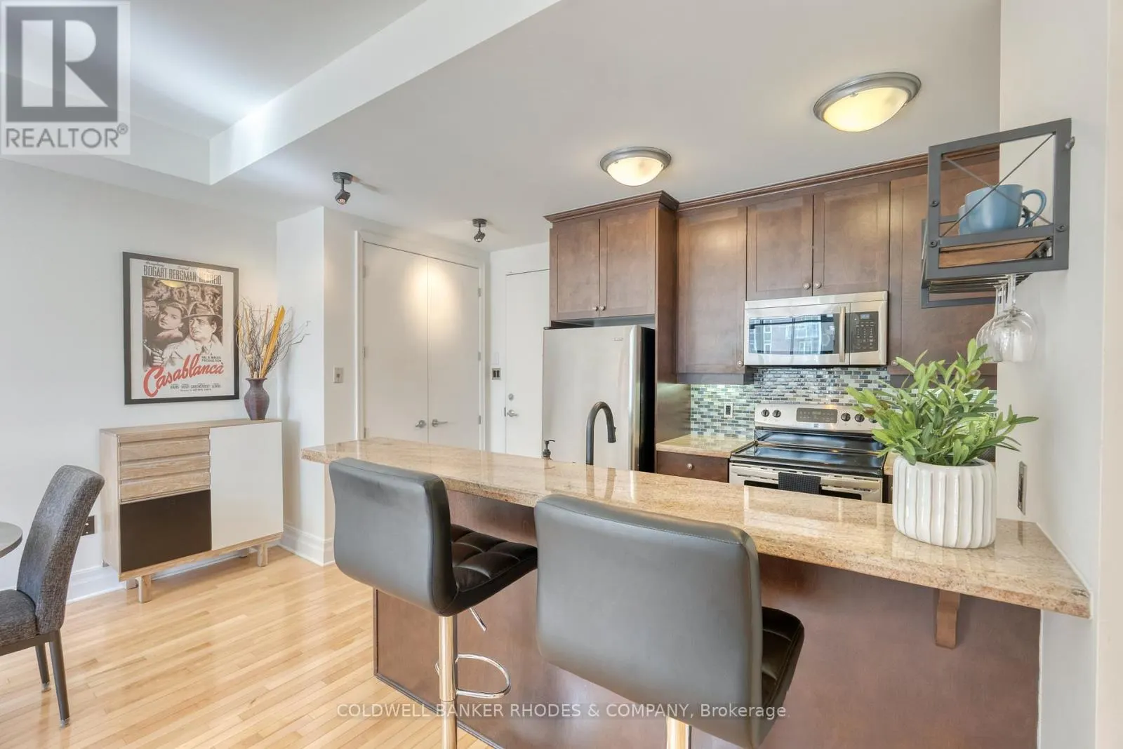 605 - 420 BERKLEY AVENUE