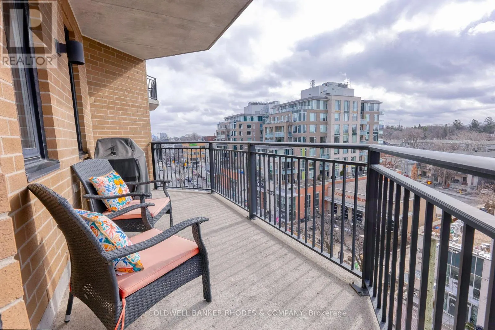 605 - 420 BERKLEY AVENUE