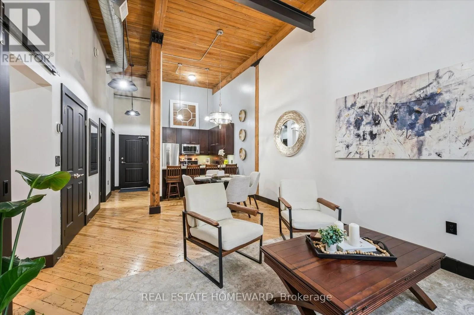 303 - 24 CEDAR STREET