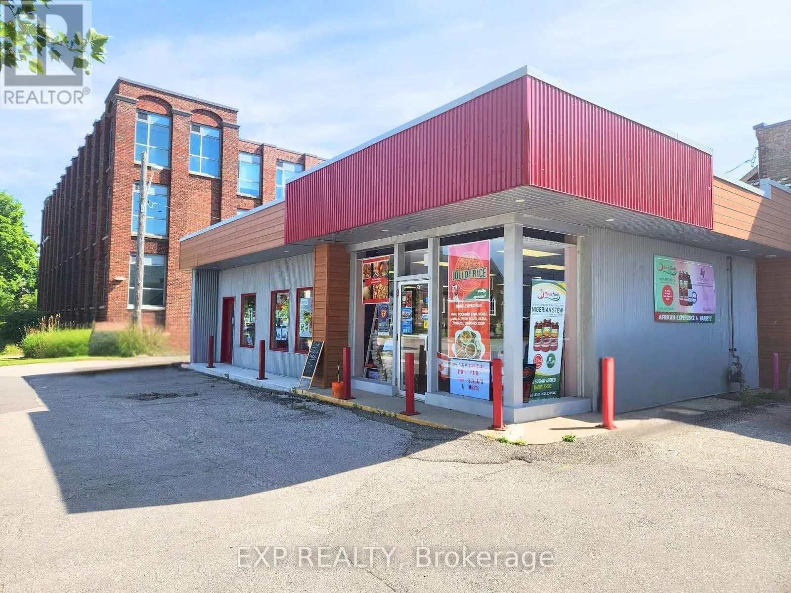 357 DUNDAS STREET