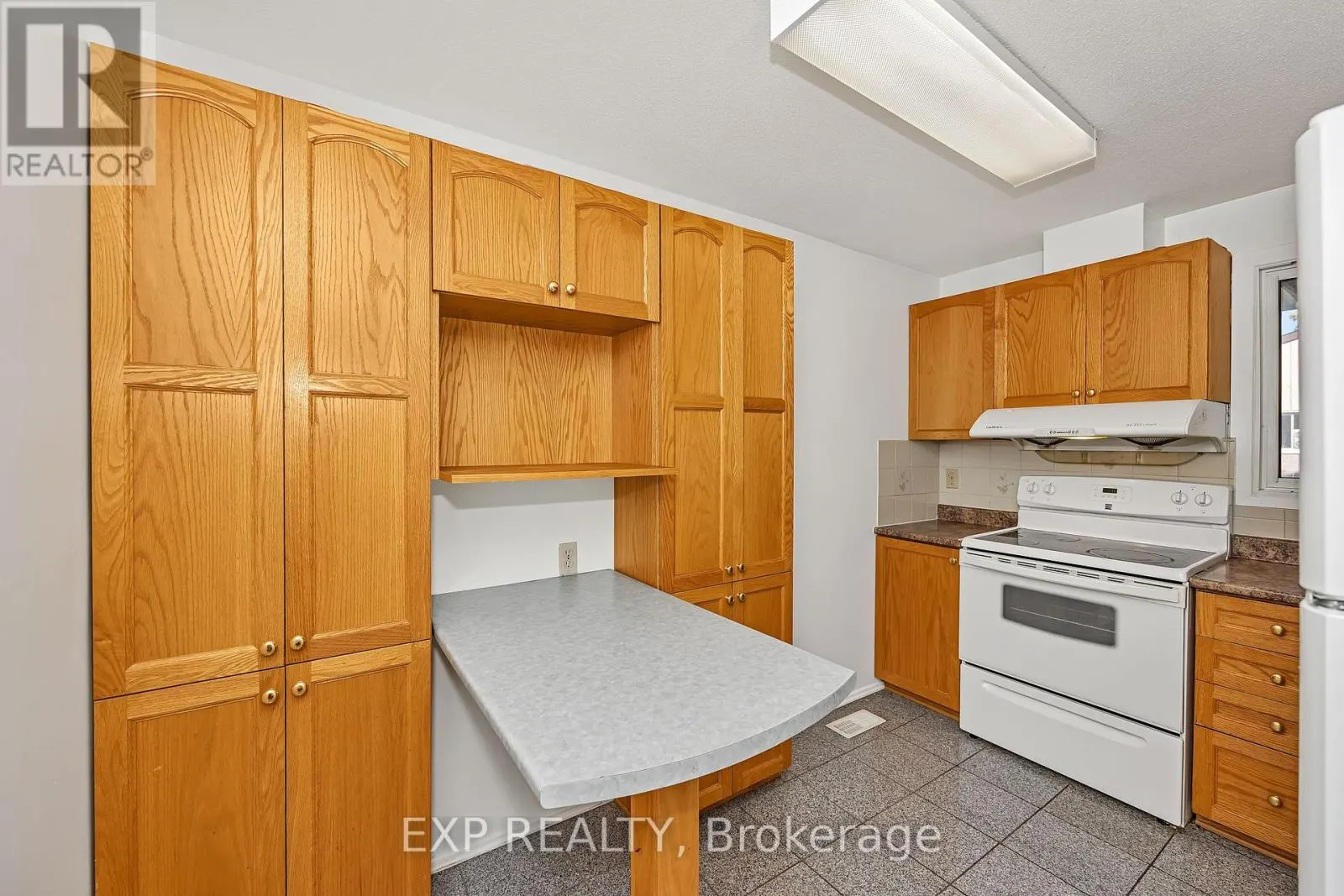 266 WOODFIELD DRIVE