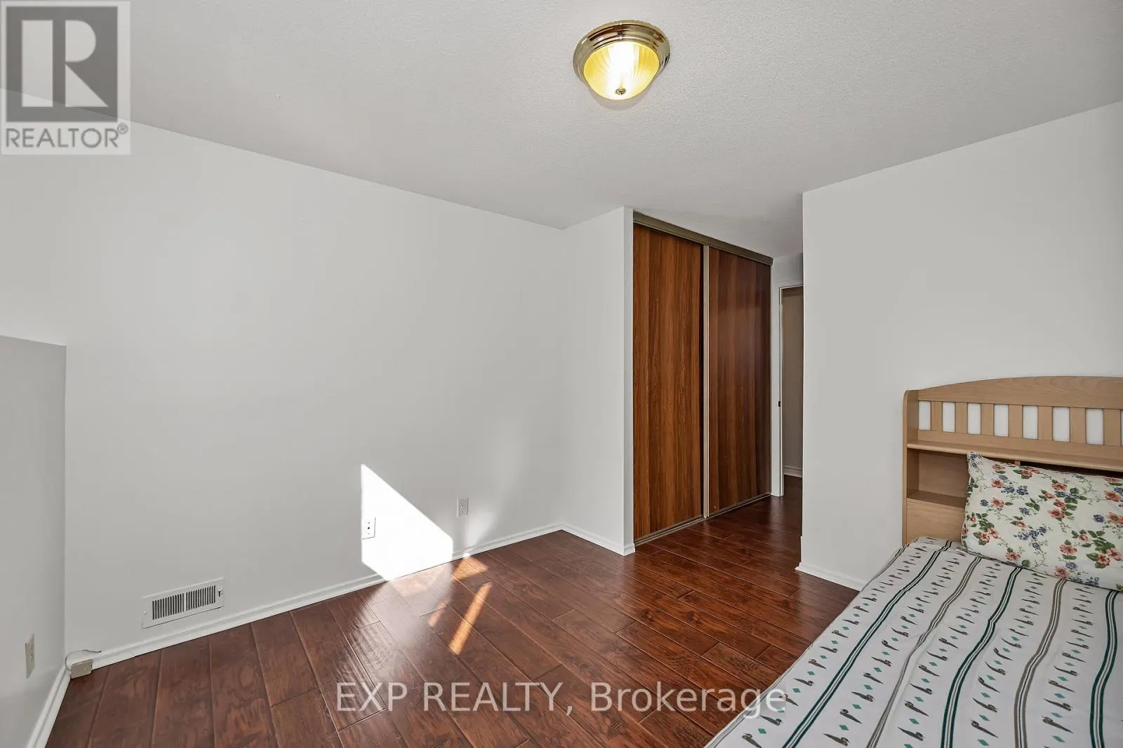 266 WOODFIELD DRIVE