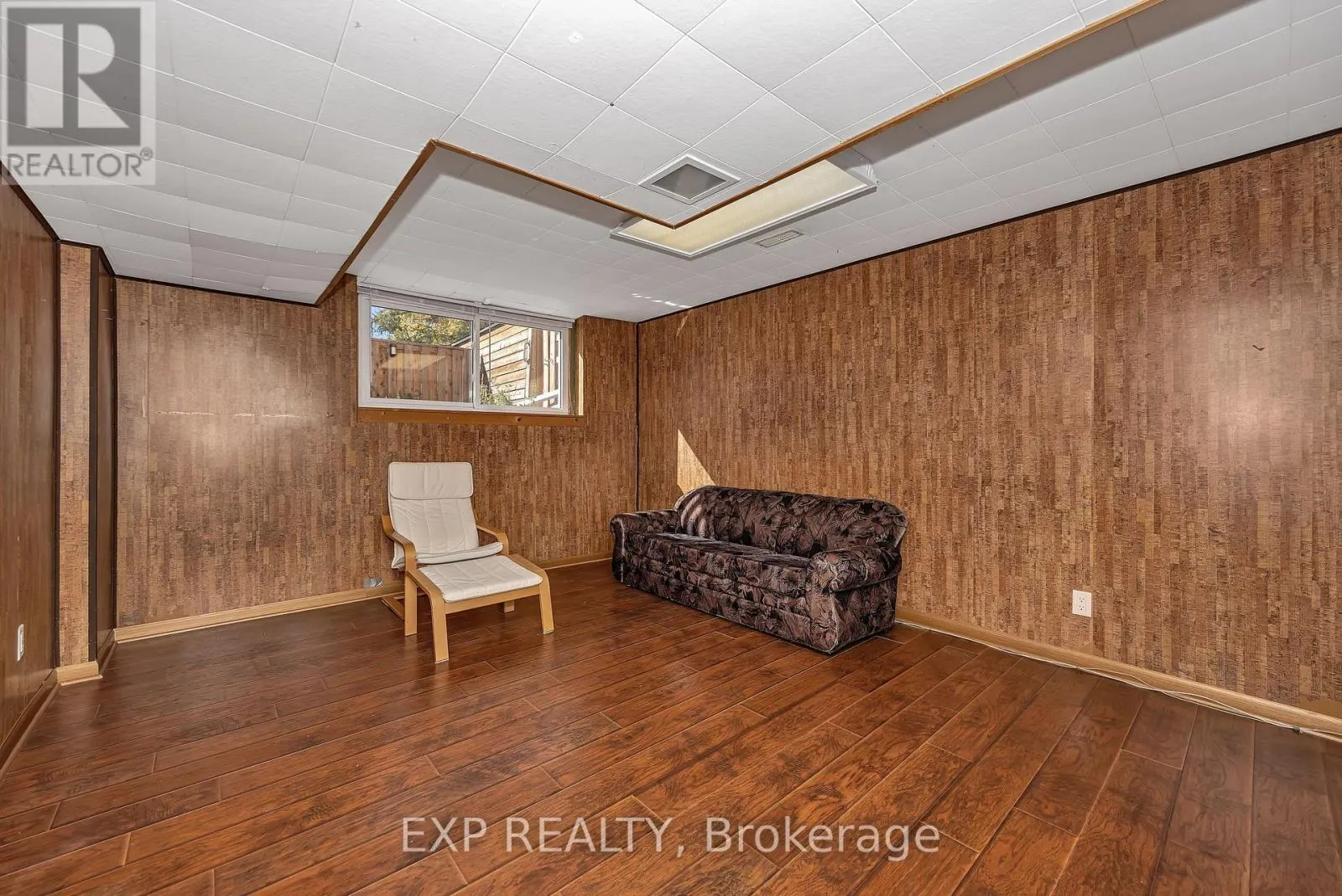 266 WOODFIELD DRIVE