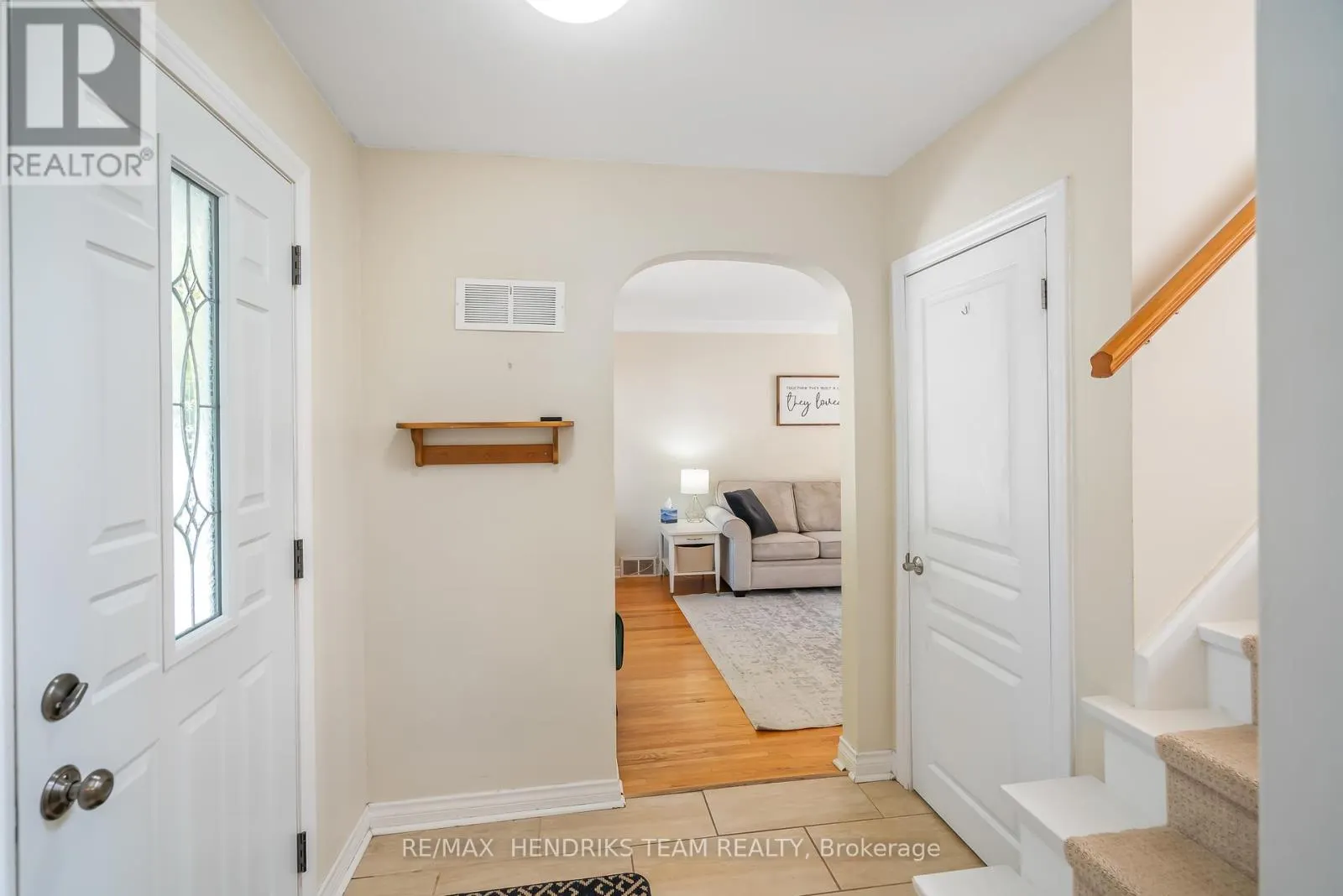5 MAPLEWOOD DRIVE