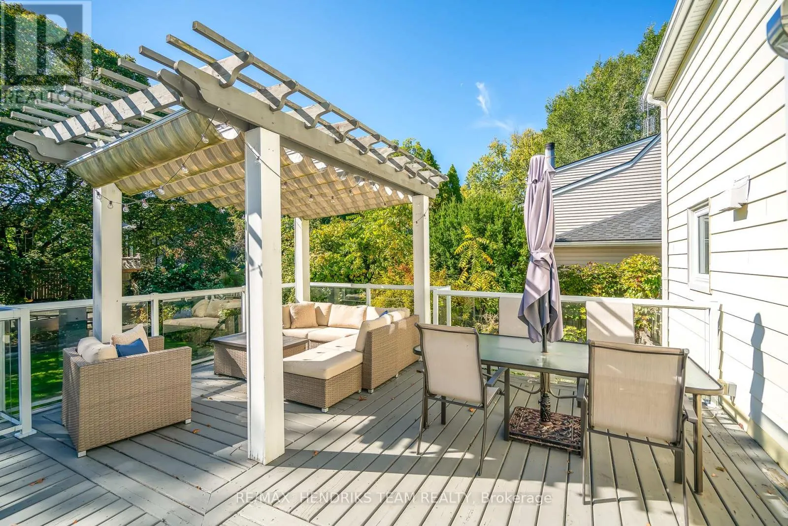 5 MAPLEWOOD DRIVE