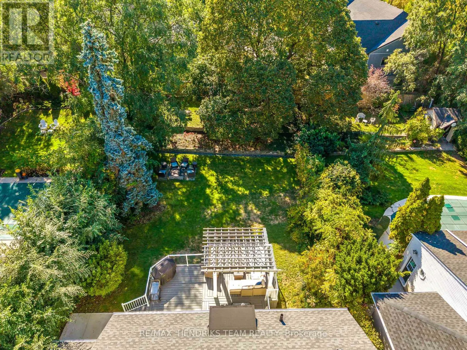 5 MAPLEWOOD DRIVE