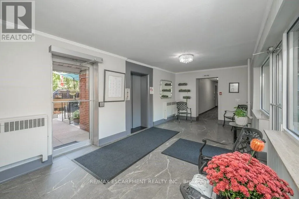 201 - 9 GRANT BOULEVARD