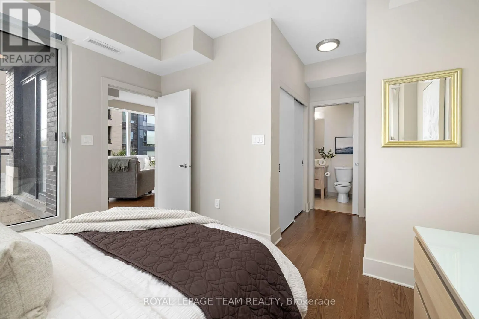 306 - 101 RICHMOND ROAD