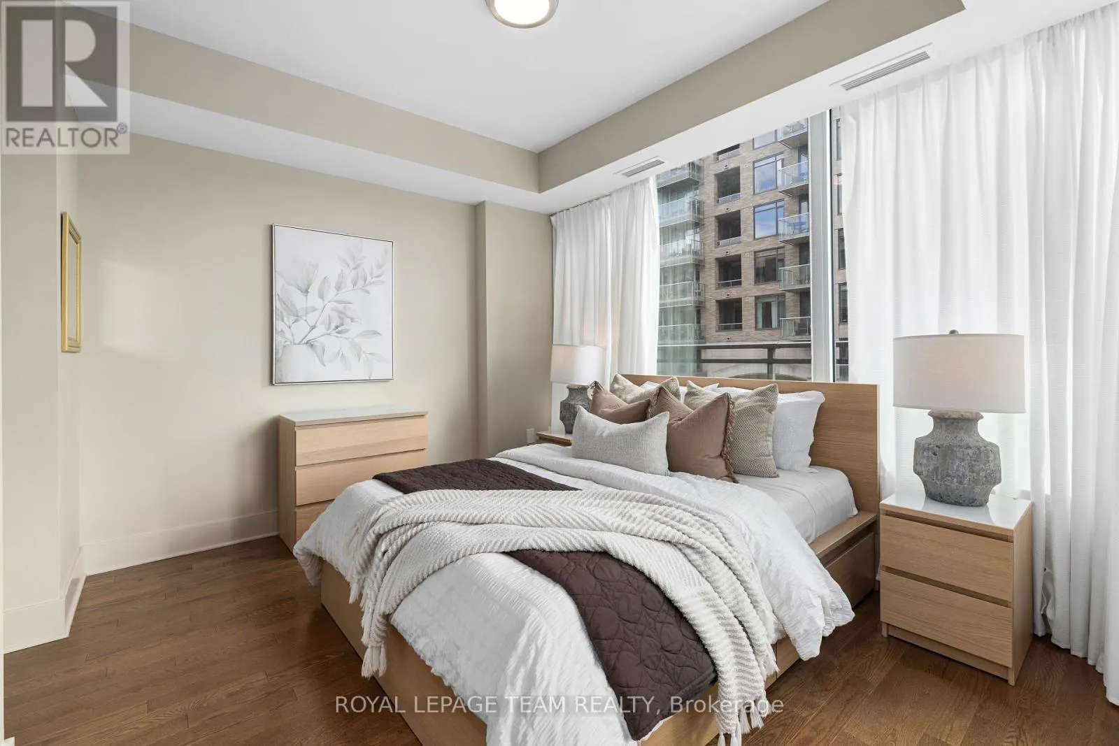 306 - 101 RICHMOND ROAD