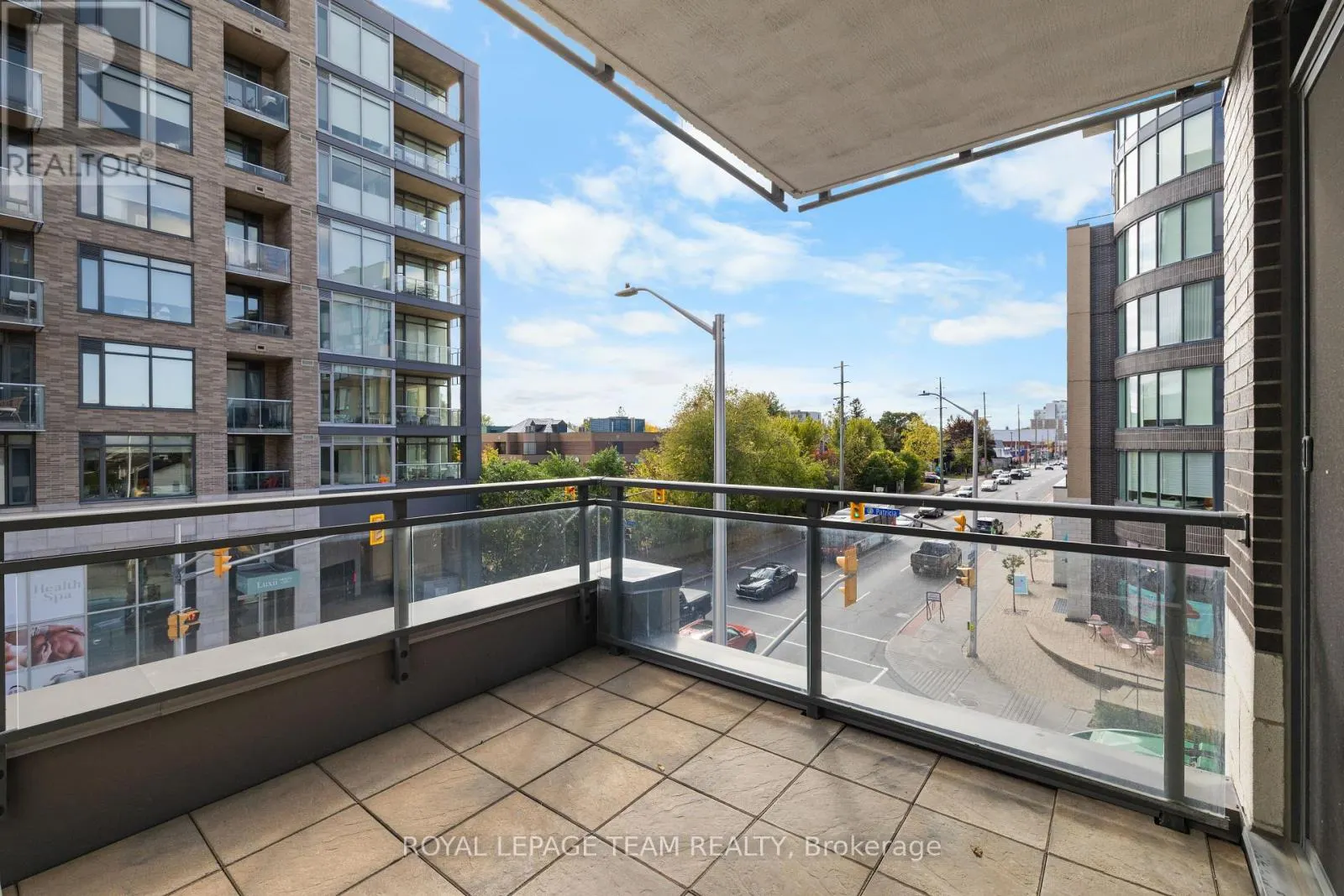 306 - 101 RICHMOND ROAD