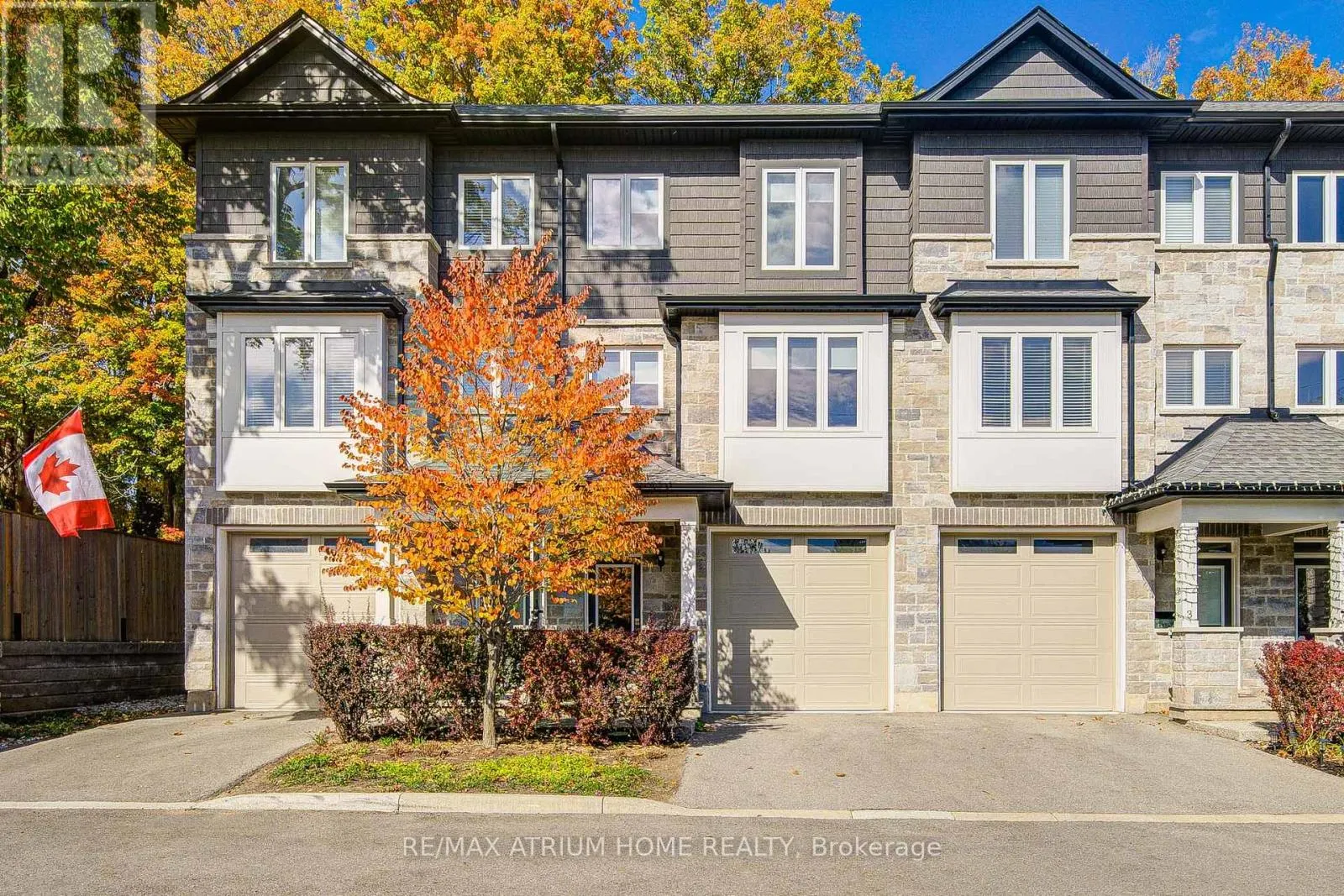 2 - 111 WILSON STREET E