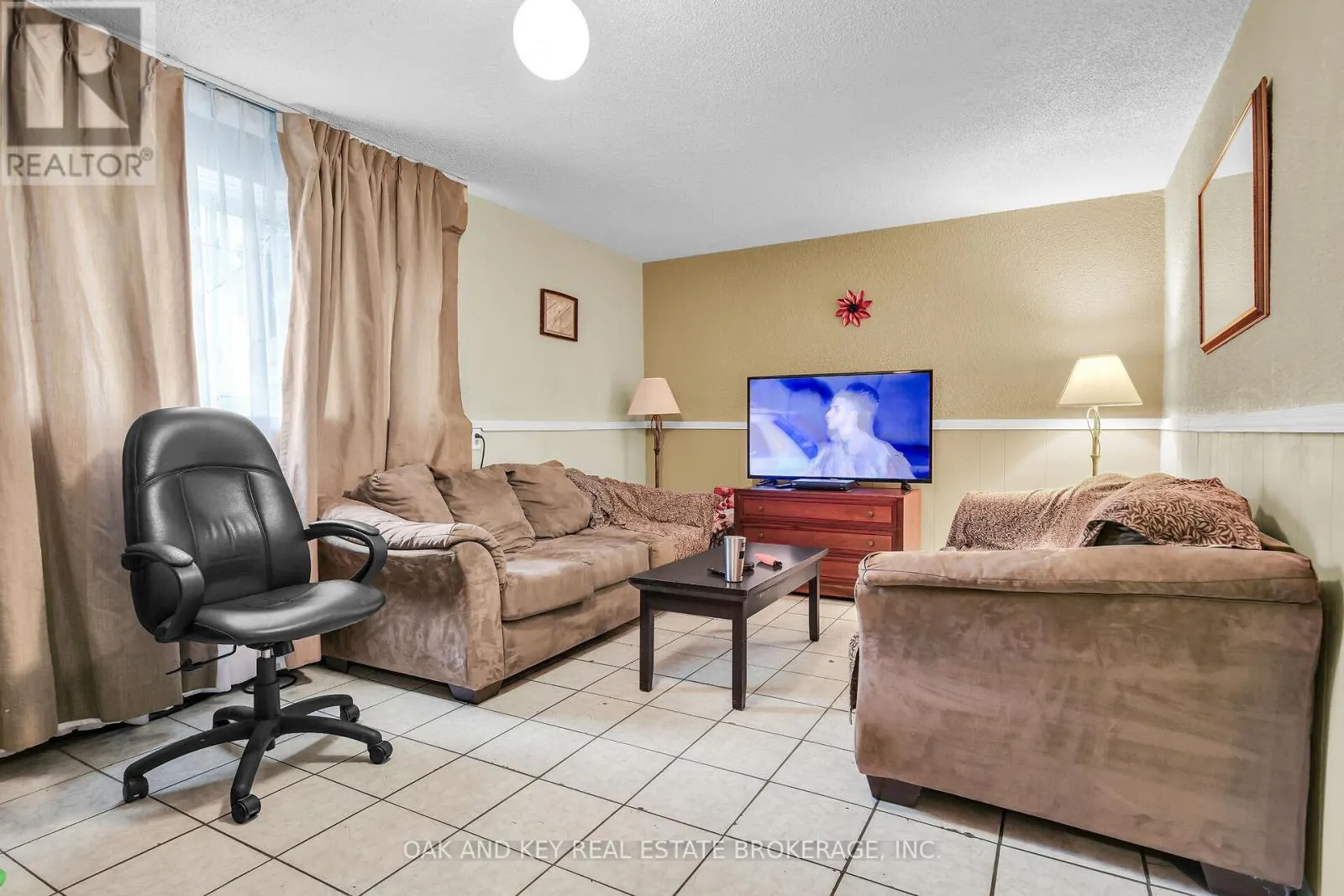 1563 ALLEN PLACE
