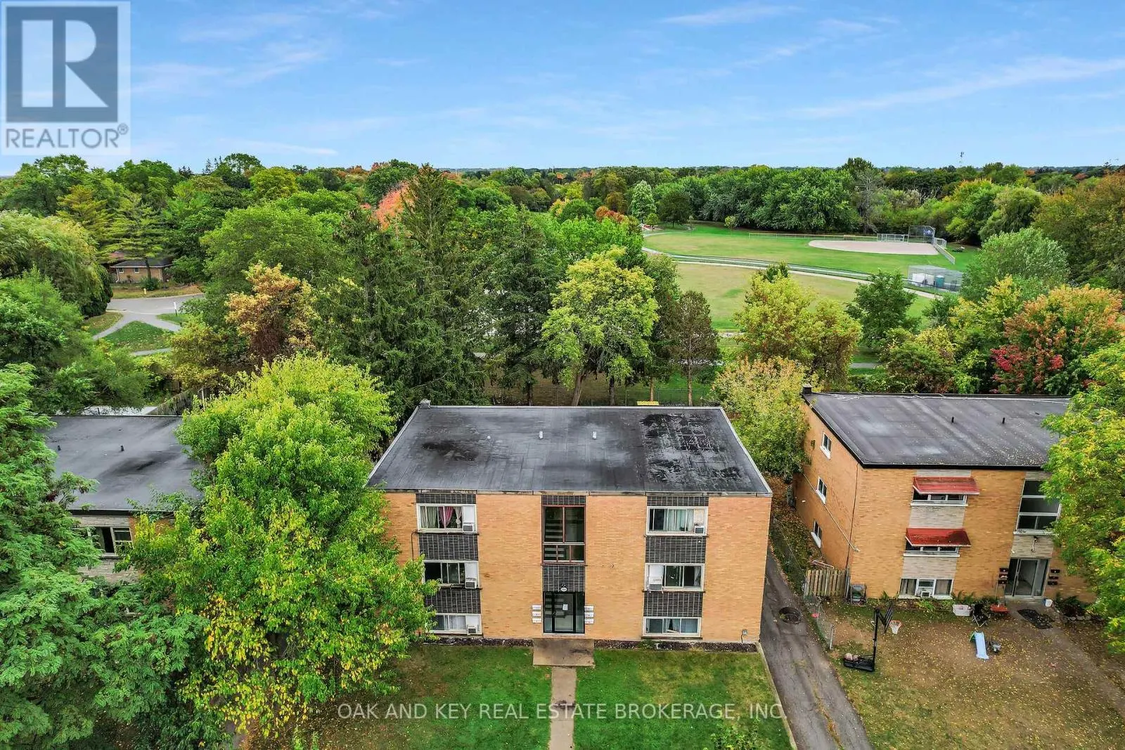 1563 ALLEN PLACE