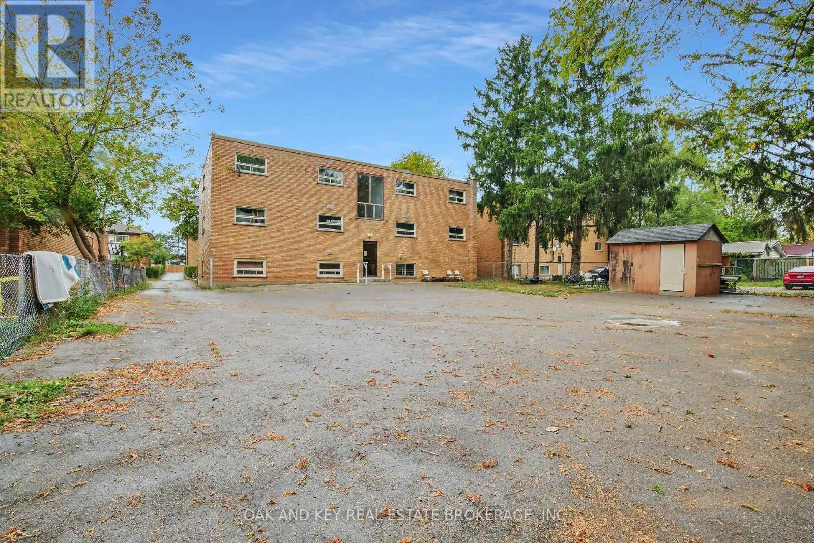 1563 ALLEN PLACE