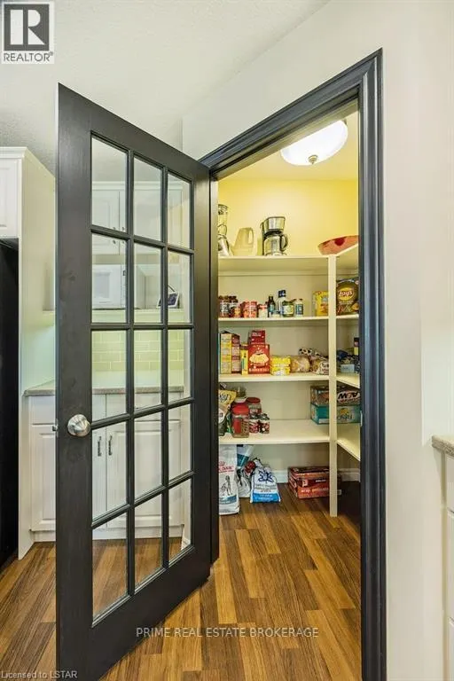 6 PEACH TREE BOULEVARD