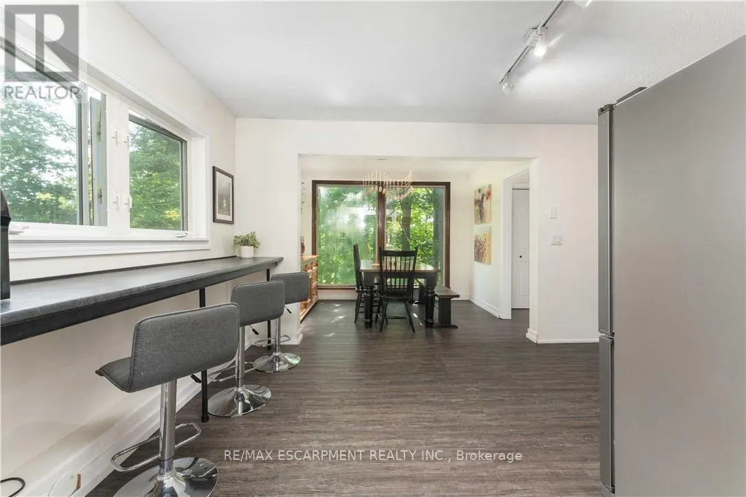 5 KING STREET S
