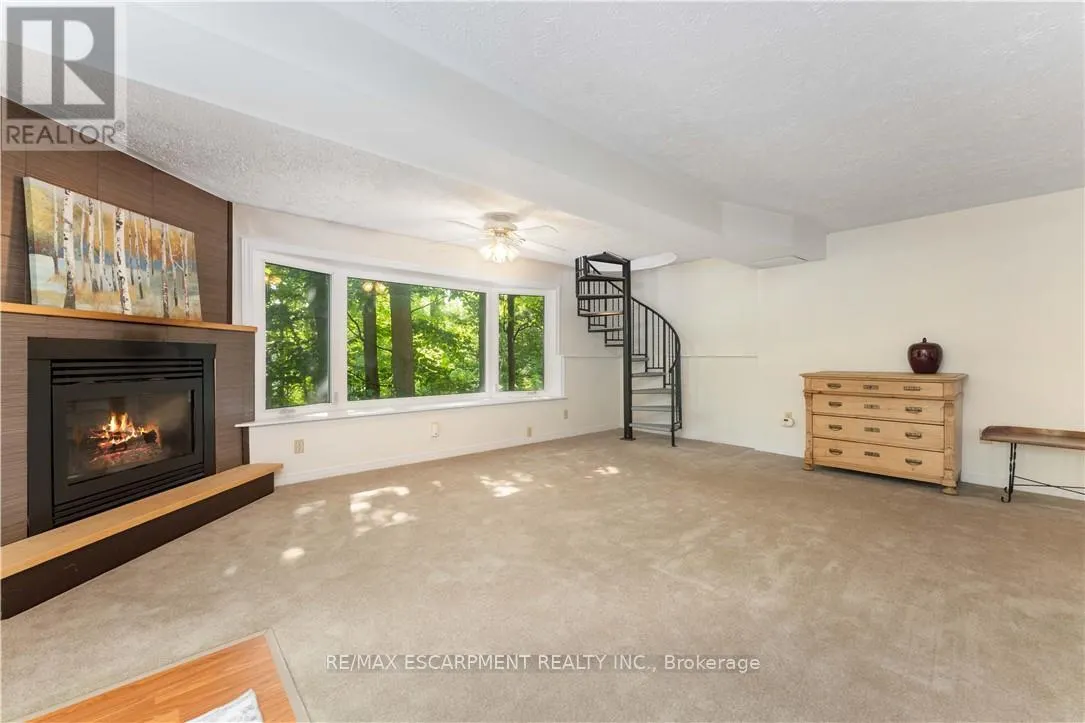 5 KING STREET S