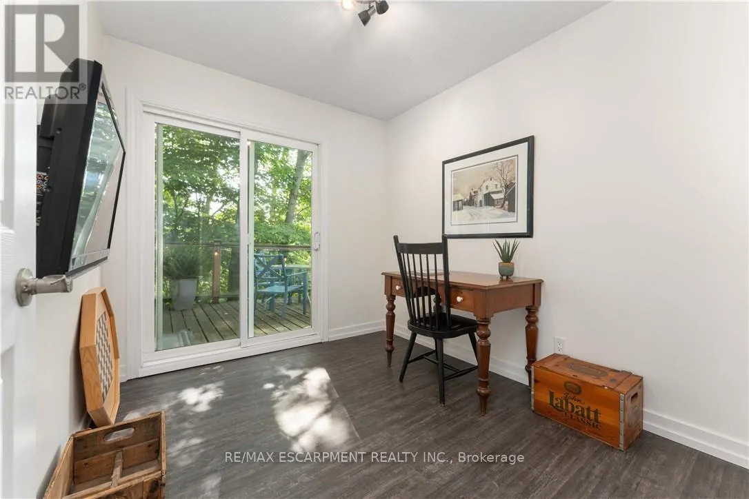 5 KING STREET S