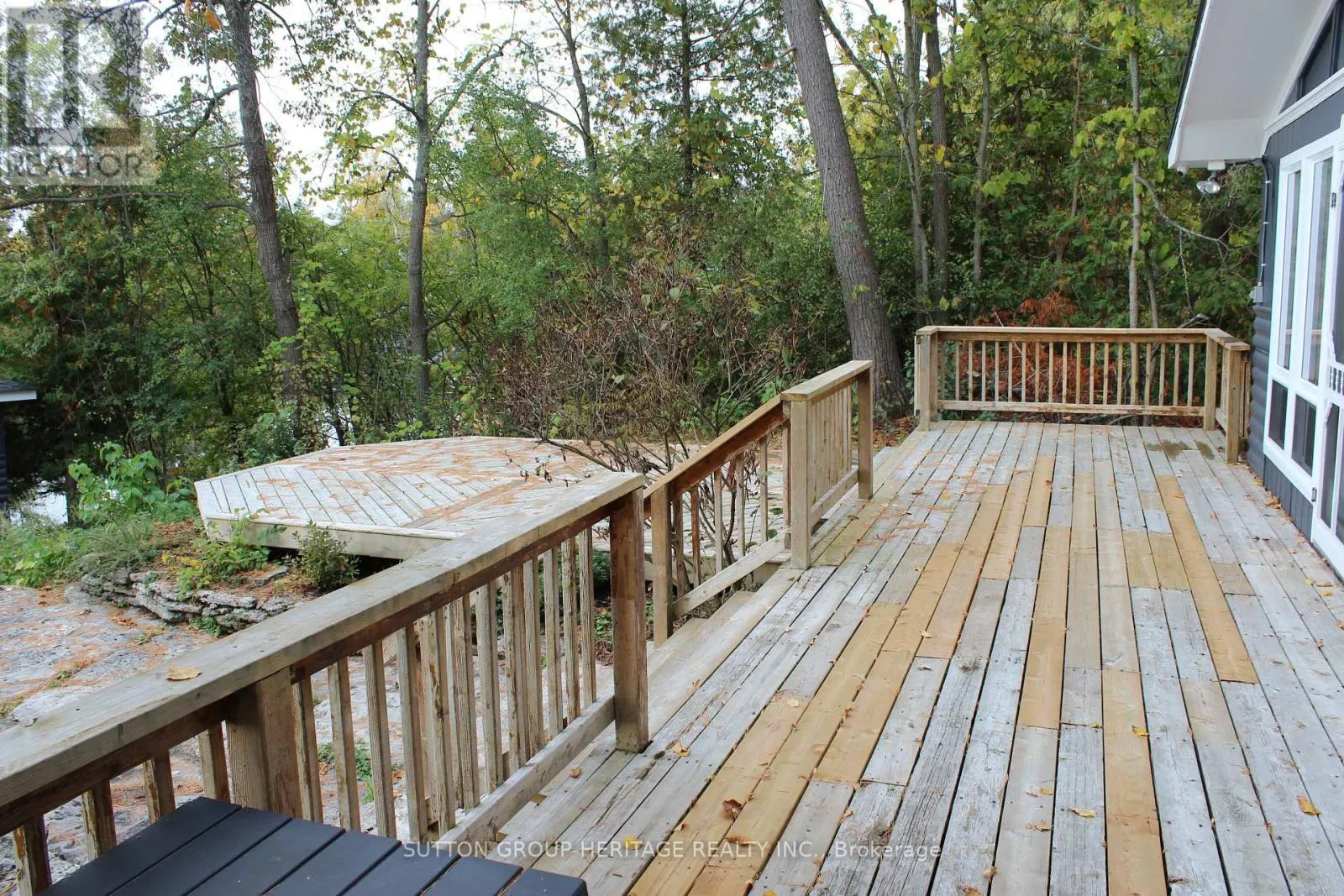 45 LAKEWOOD CRESCENT