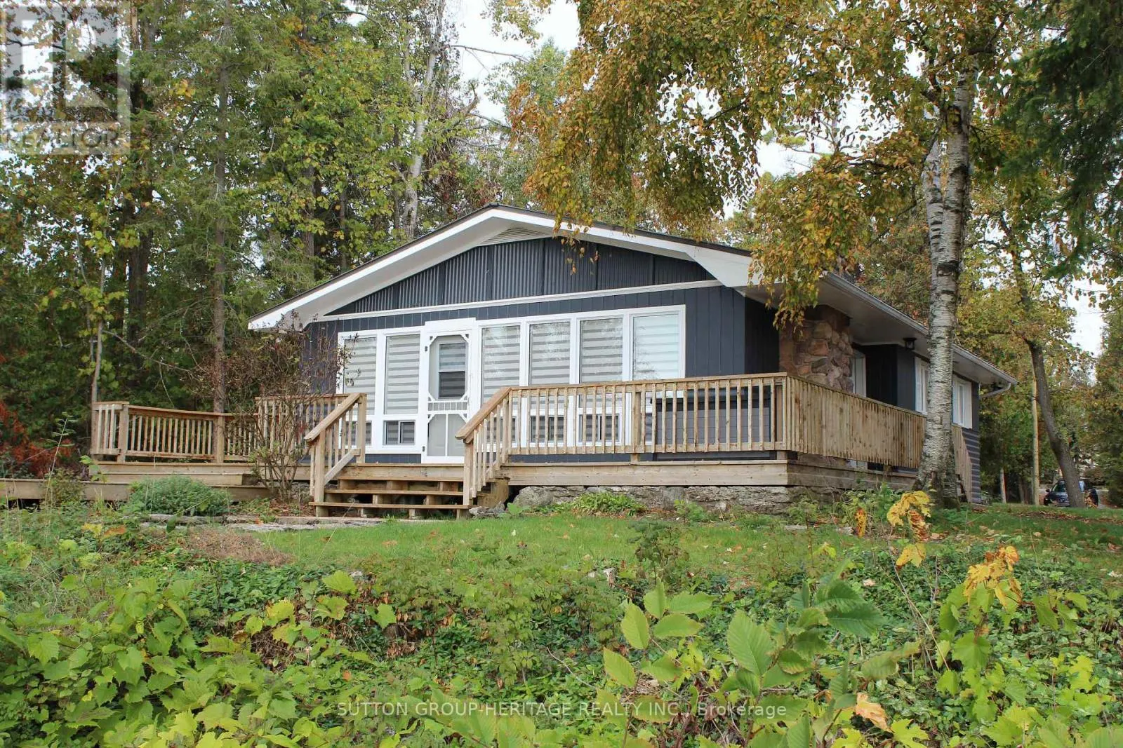 45 LAKEWOOD CRESCENT