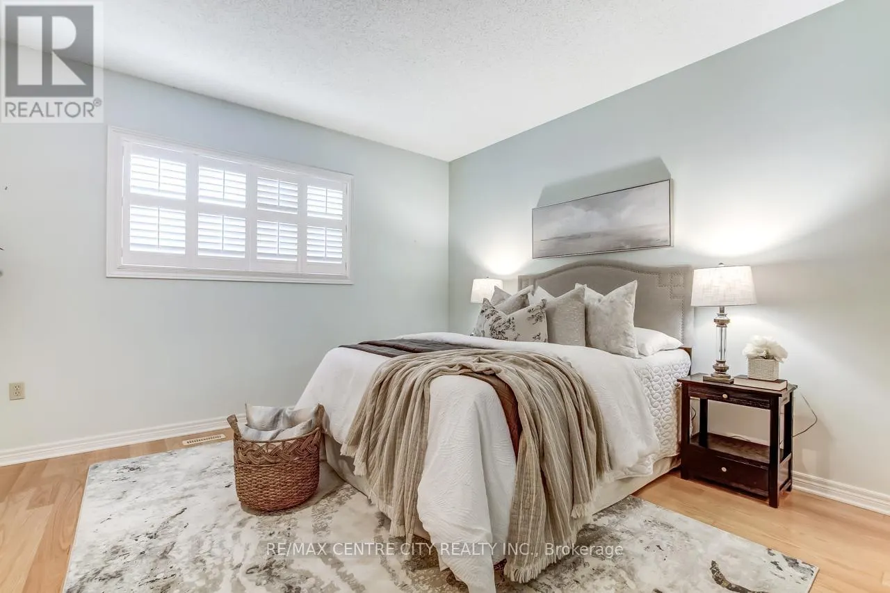 243 - 2025 MEADOWGATE BOULEVARD, #243