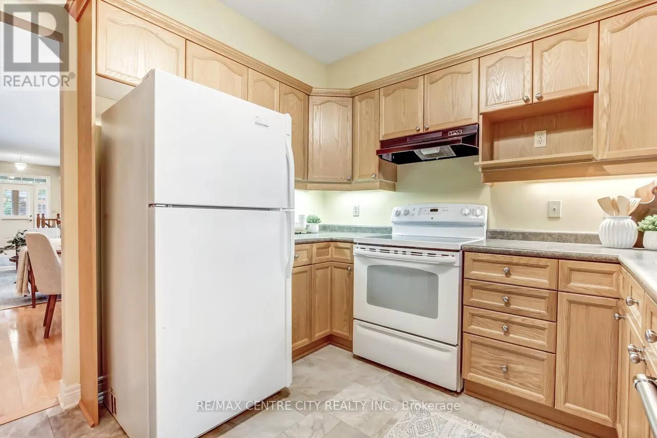 243 - 2025 MEADOWGATE BOULEVARD, #243