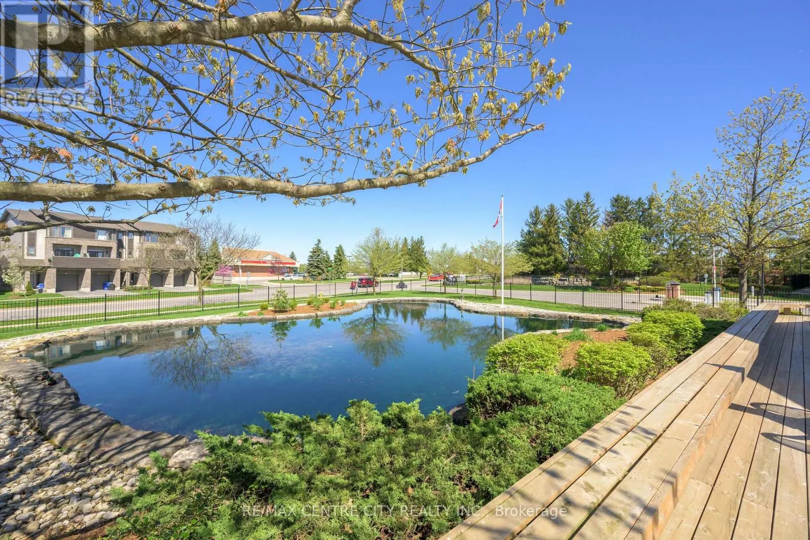 243 - 2025 MEADOWGATE BOULEVARD, #243