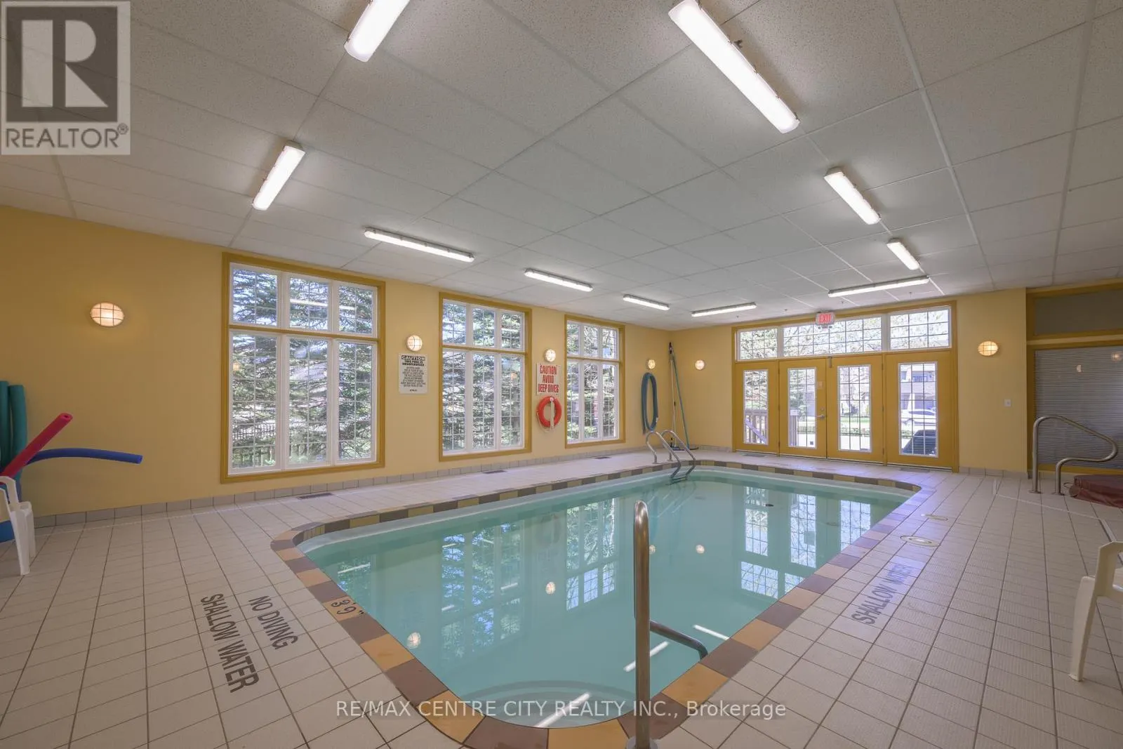 243 - 2025 MEADOWGATE BOULEVARD, #243