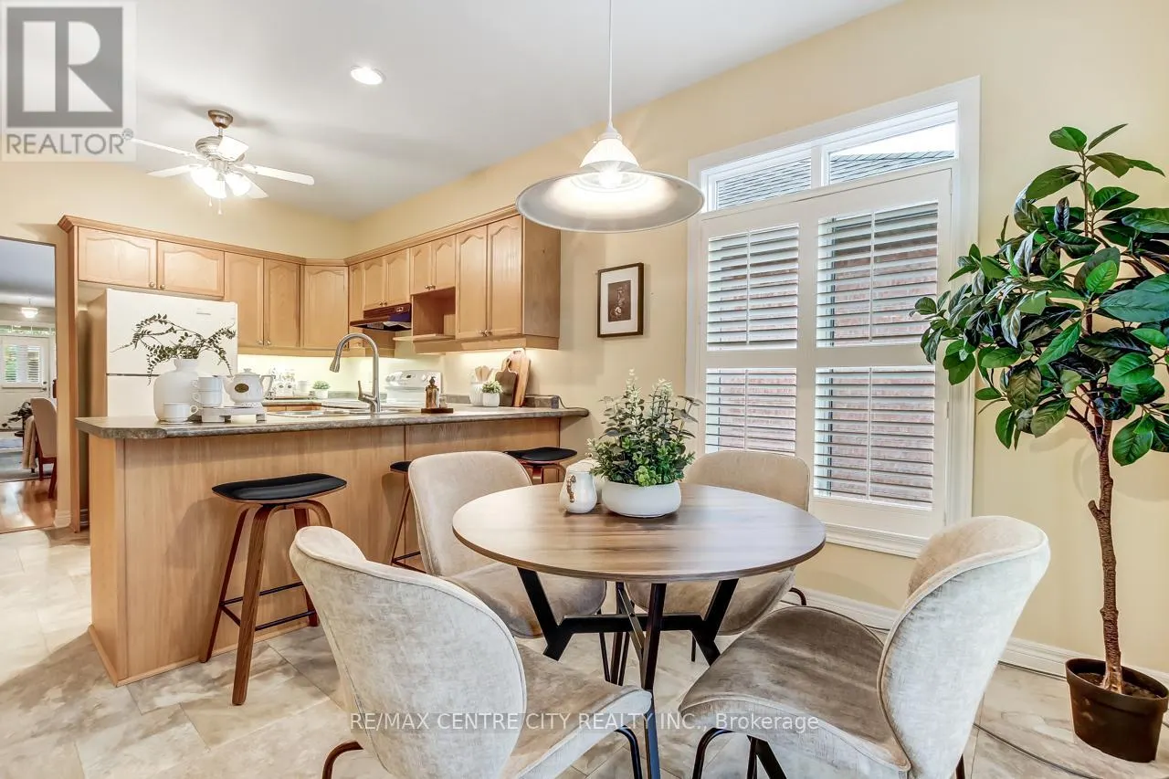 243 - 2025 MEADOWGATE BOULEVARD, #243