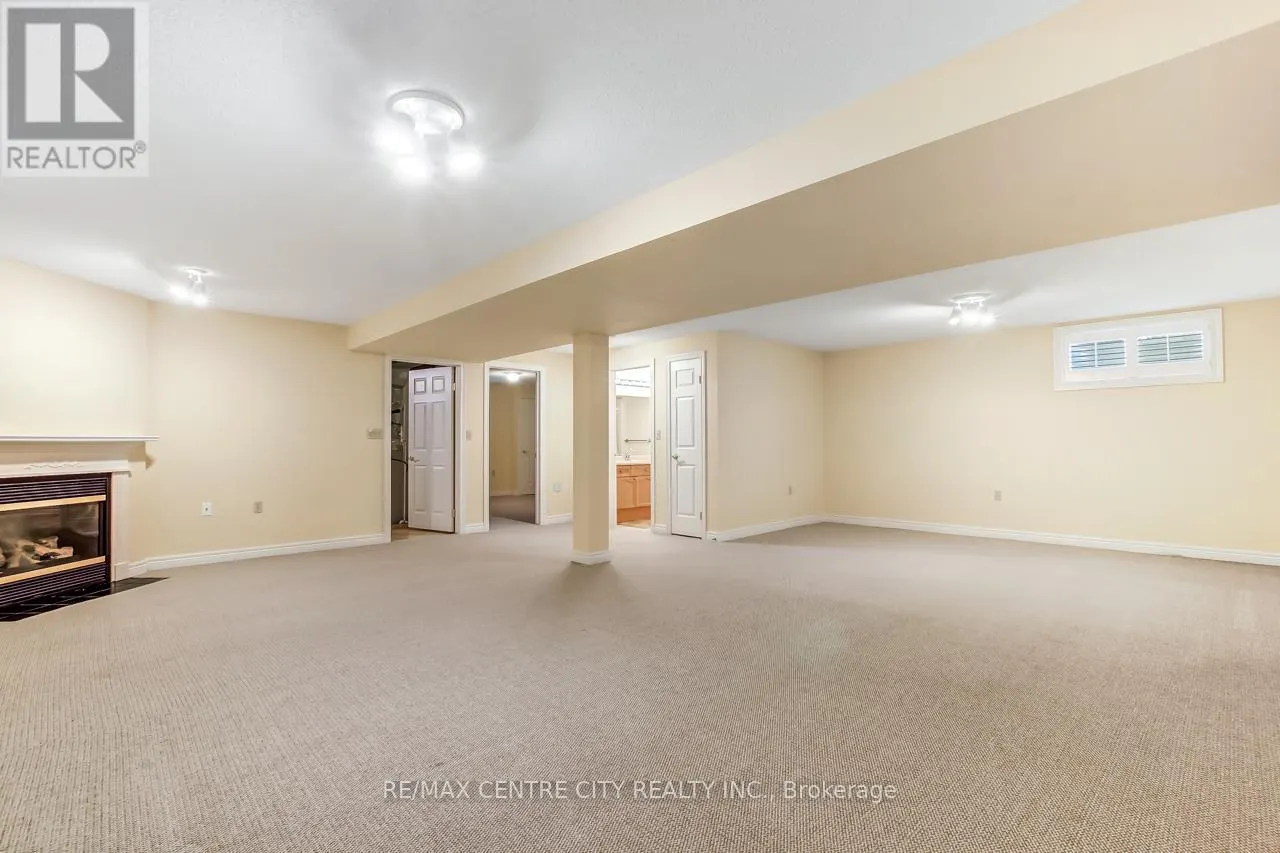 243 - 2025 MEADOWGATE BOULEVARD, #243
