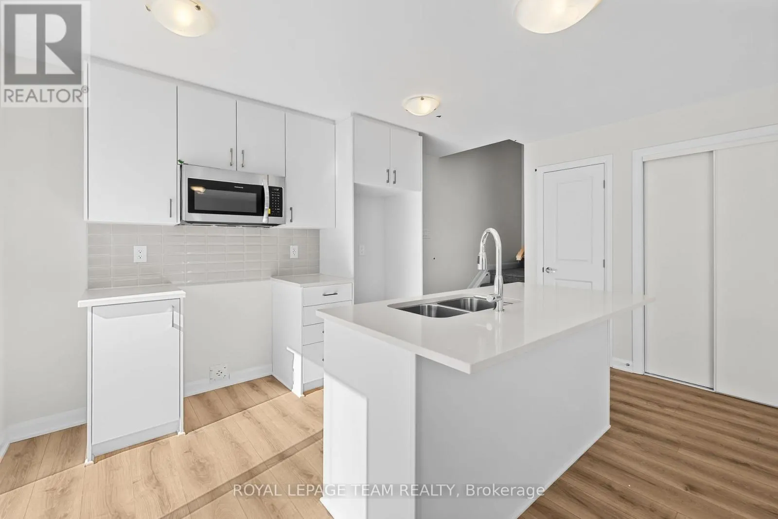 913 CREEKWAY PRIVATE