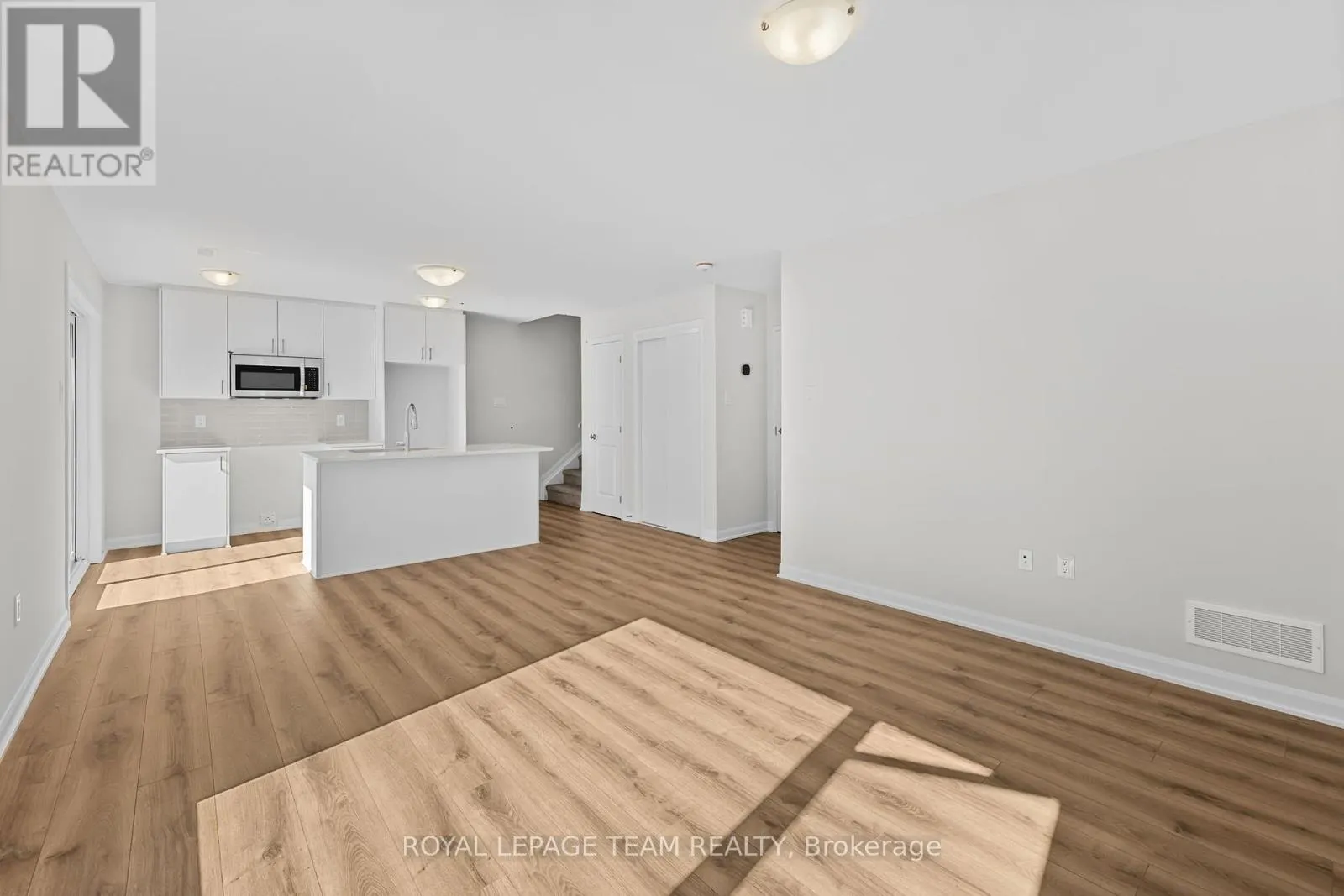 913 CREEKWAY PRIVATE