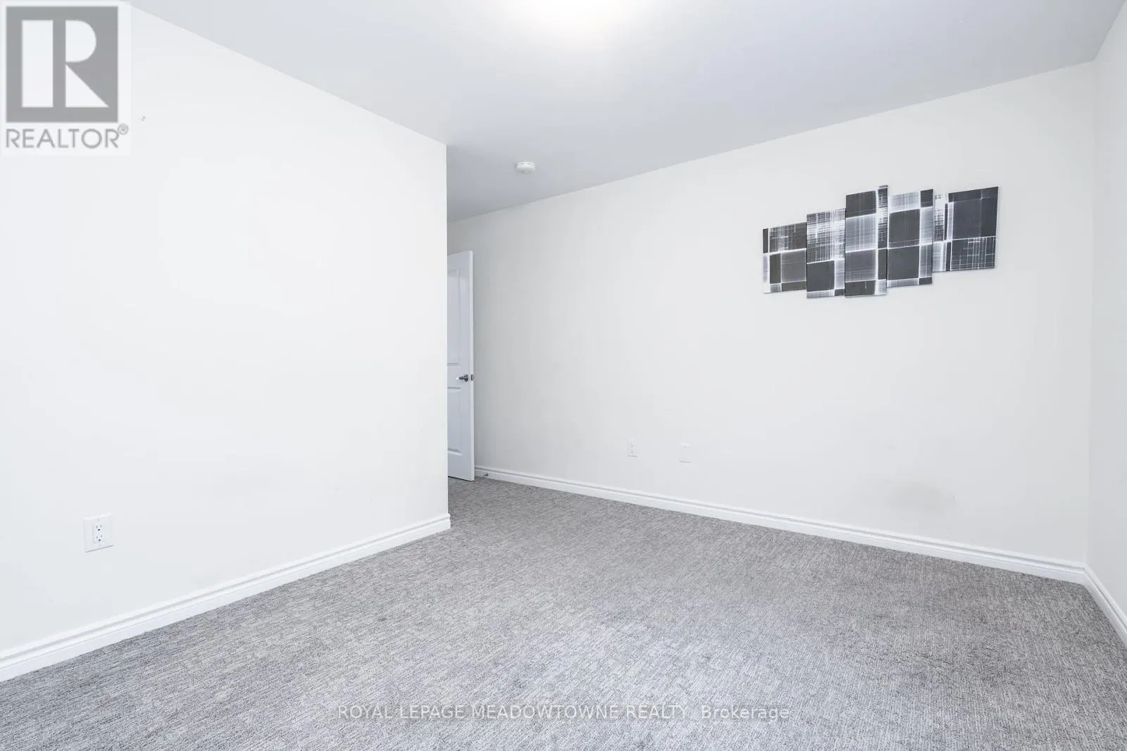 16 BETHUNE AVENUE