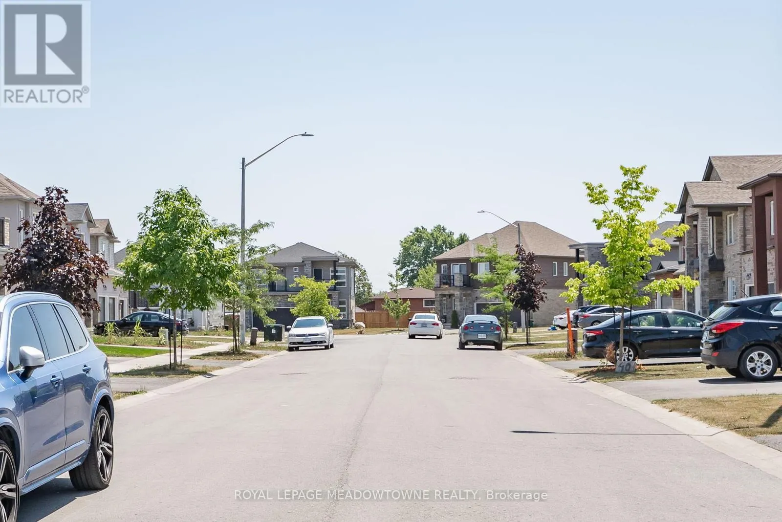 16 BETHUNE AVENUE