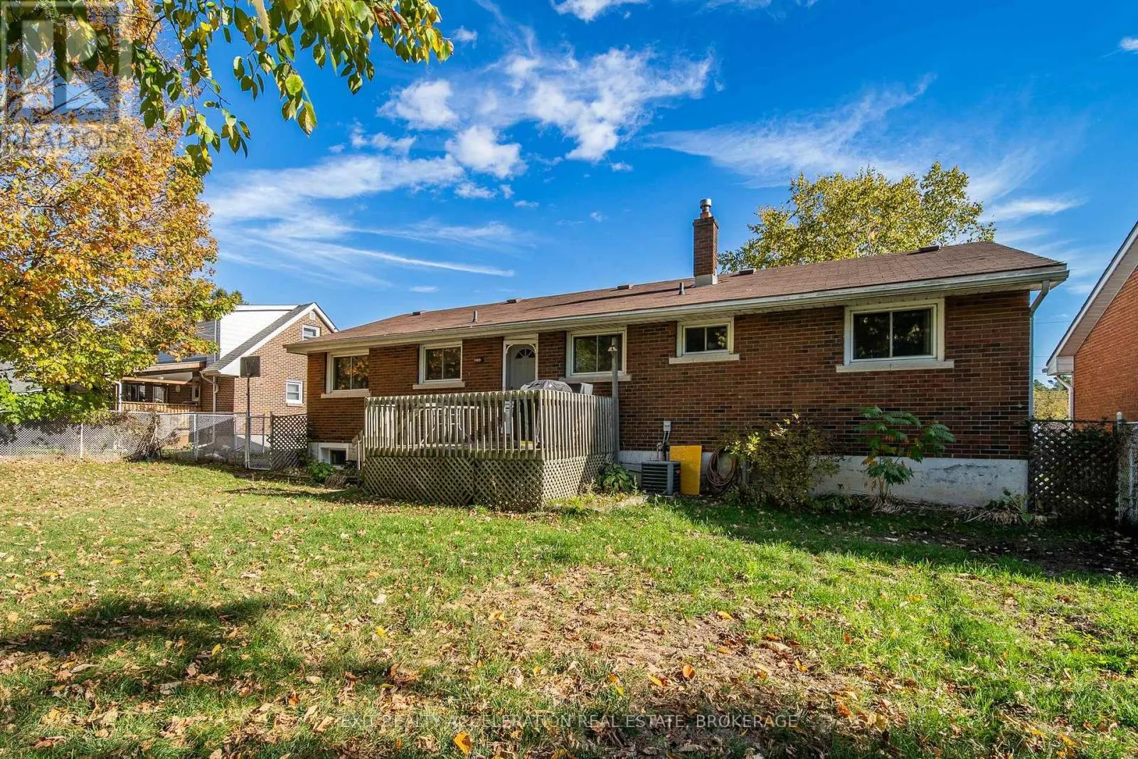 17 SUNSET CRESCENT