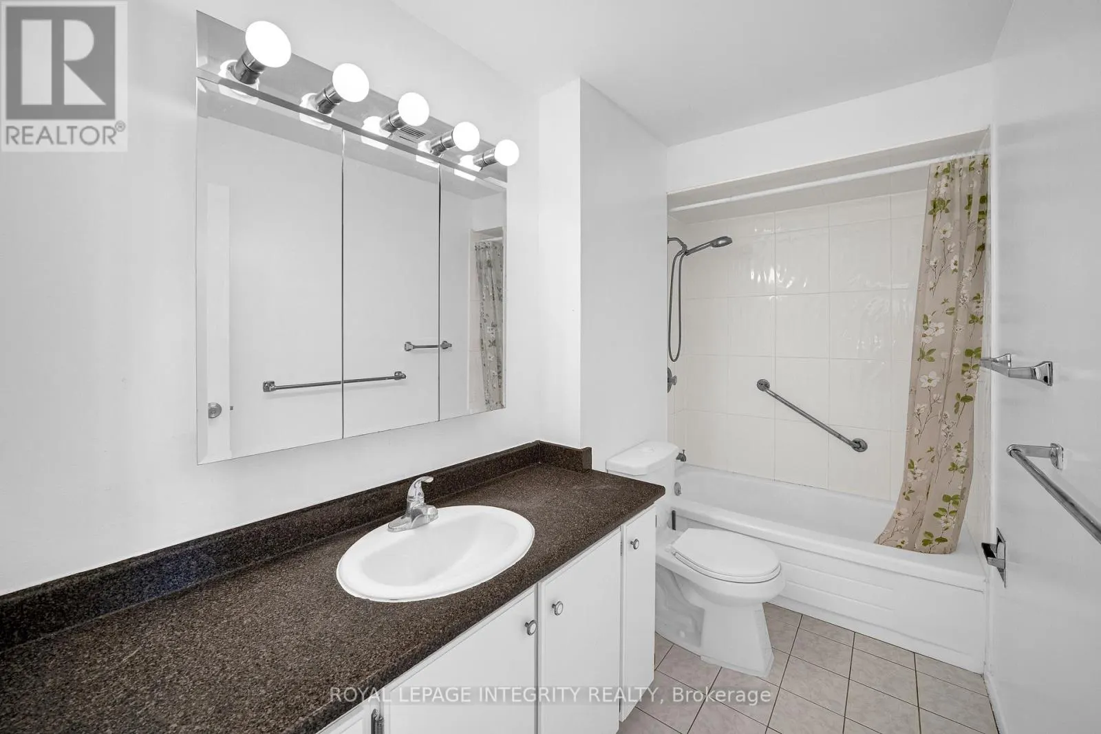 1010 - 20 CHESTERTON DRIVE